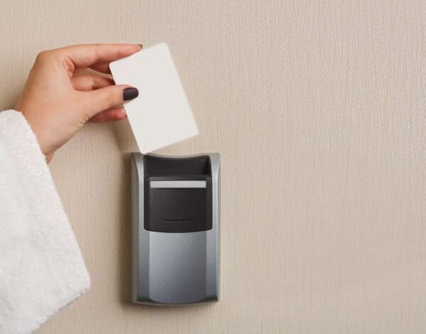 dispositivos-de-seguridad-en-hoteles
